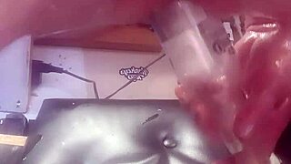 her tight ass tempts huge bottle insertion deep inside