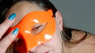 esposa infiel masturba cameltoe pussy para jefe 😈