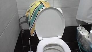 jerk on toilet