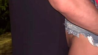 wife meets stranger after beach tease