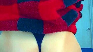 college girls desk rubbing orgasm with study partner