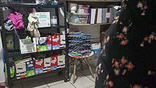 Mama Chubby Bbw Realiza Limpieza De La Habitación