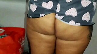 you hired this maid showing off her huge ass