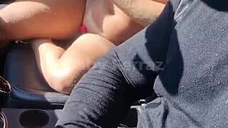 bati punheta e chupei o uber ate gozar