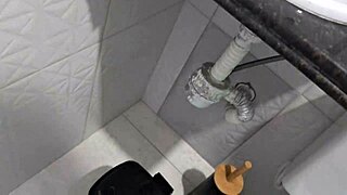 me masturbo e ejaculo na calcinha da minha cunhada