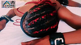 Body builder fuck his girlfriend good before morning gyms session