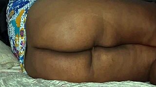 stepmom got huge load of cum ridht in pussy creampie