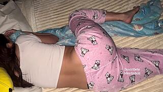 porno casero pijamada con mi hermanastra culona experta