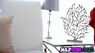 hot milf plans massage before dating